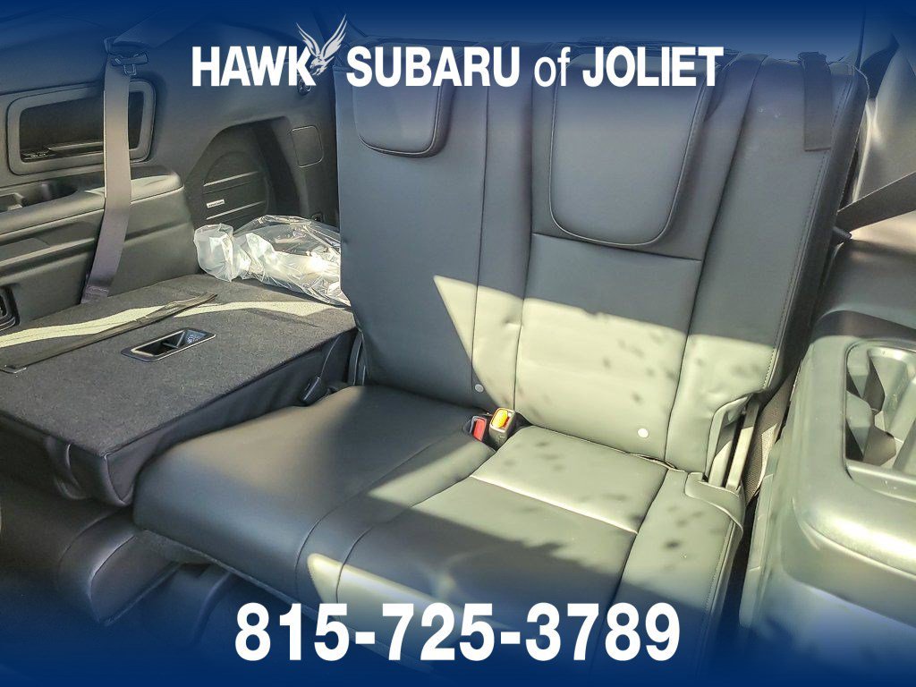 Used 2026 Crystal White Pearl Subaru Onyx Edition Touring image 9