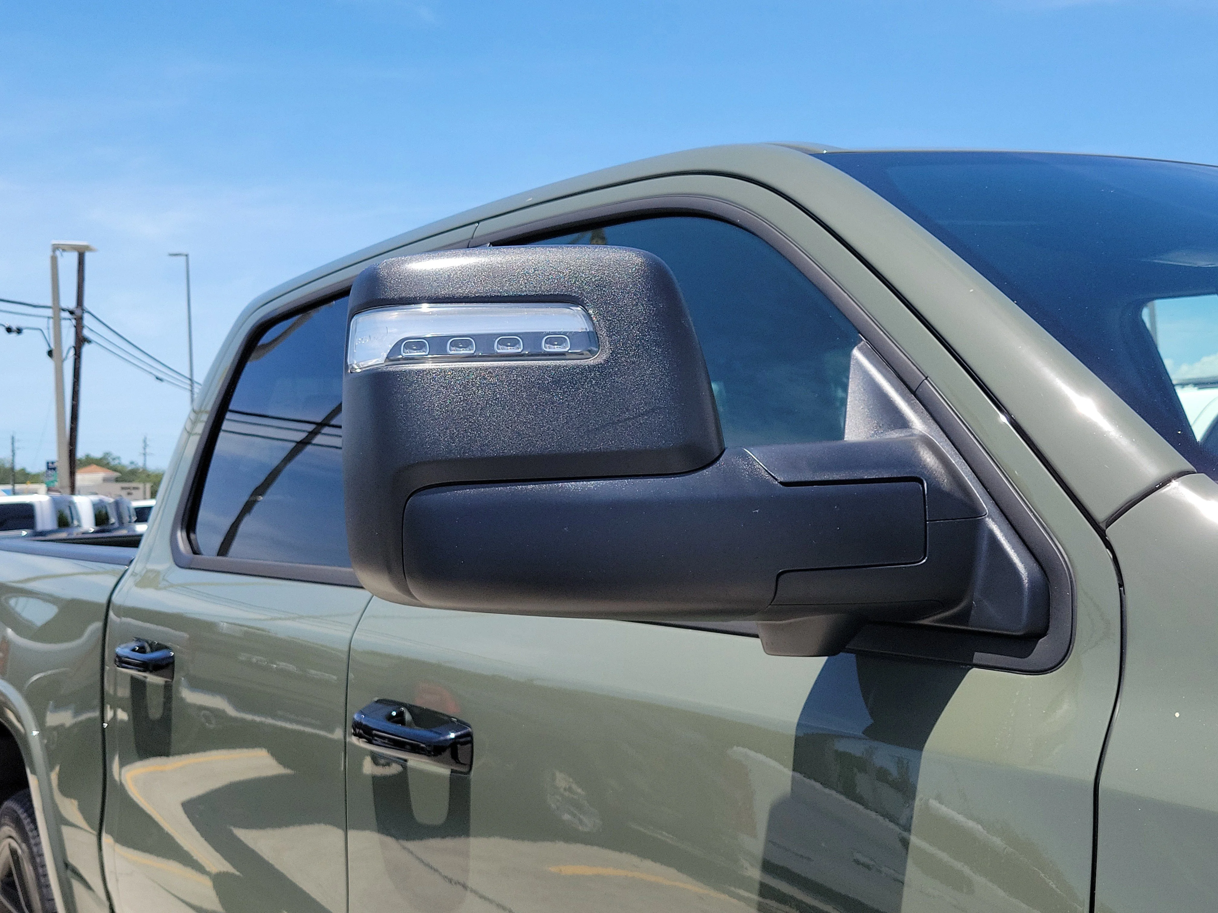 2026 RAM 1500 Laramie - Photo 9