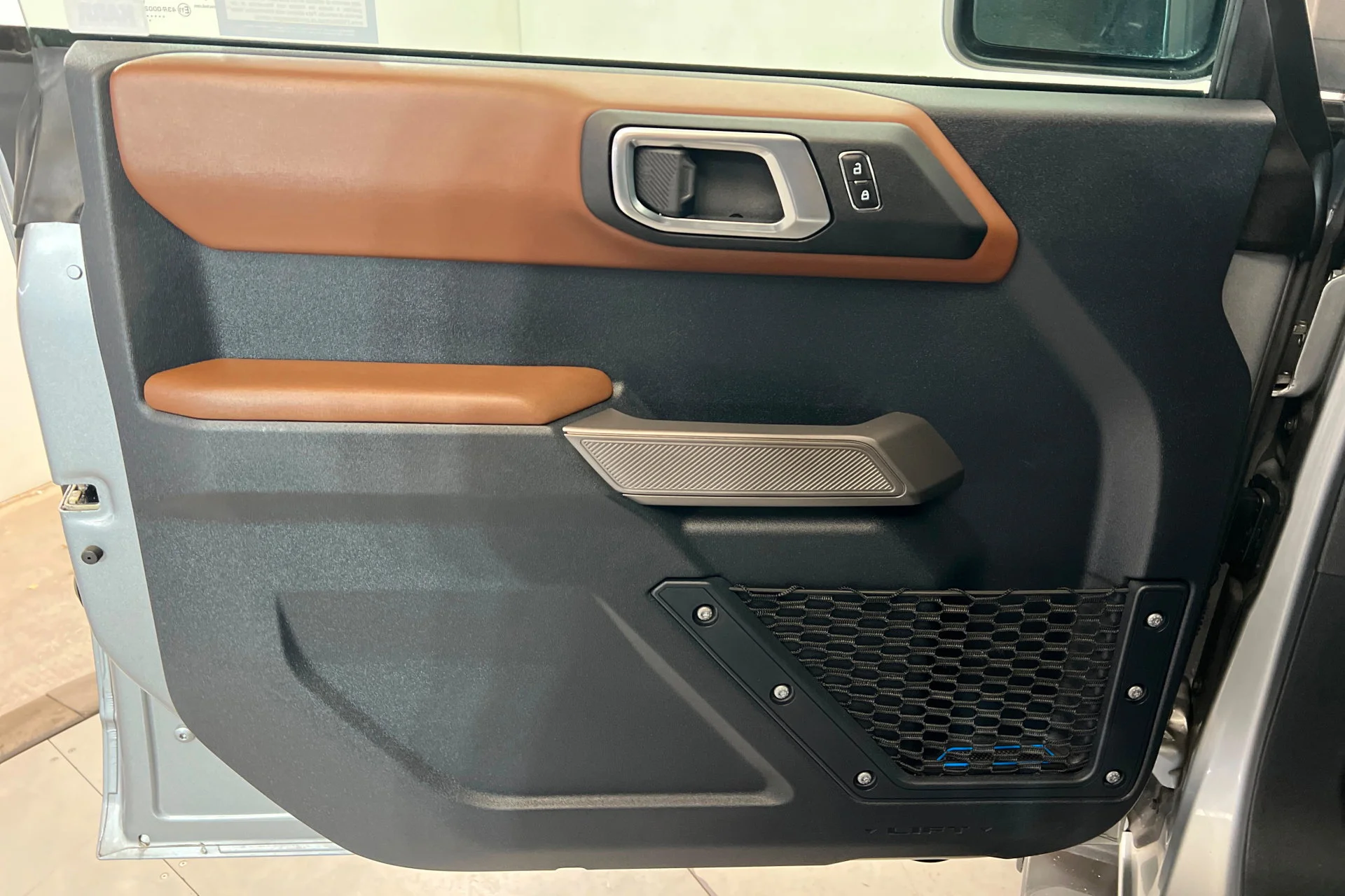 2023 Ford Bronco 4-Door Outer Banks - Photo 14