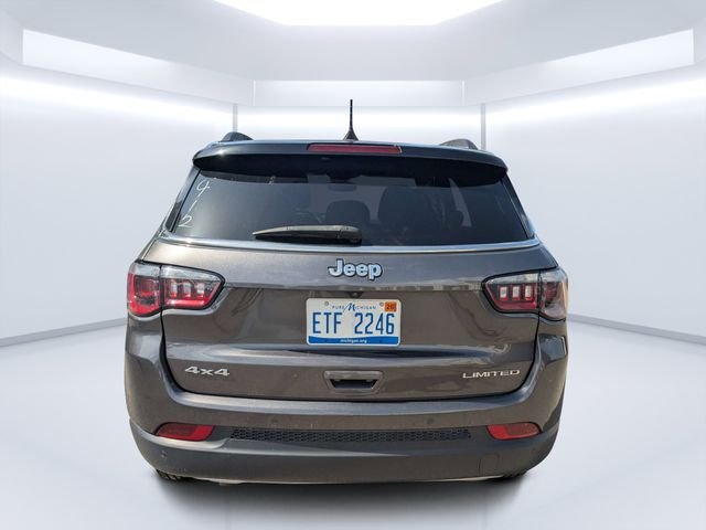 Used 2023 Gray Jeep Limited image 4