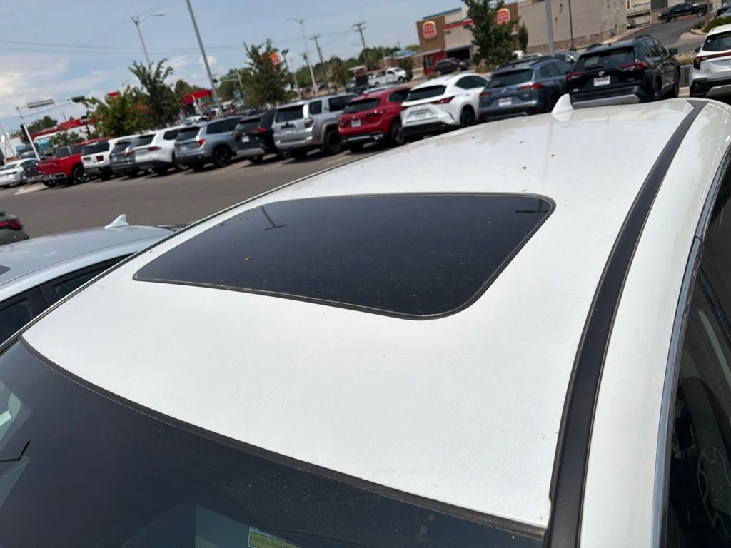 Used 2020  Honda EX image 8