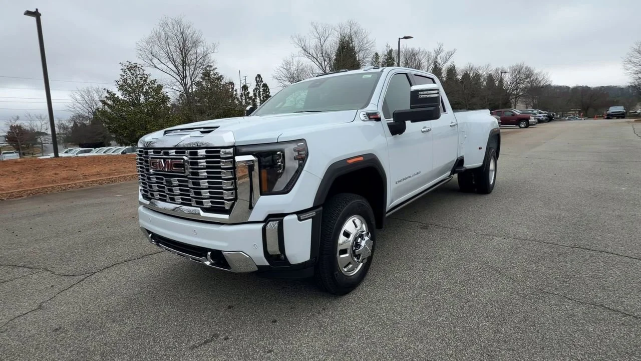New 2026 Glacier White Tricoat GMC Denali DRW image 4