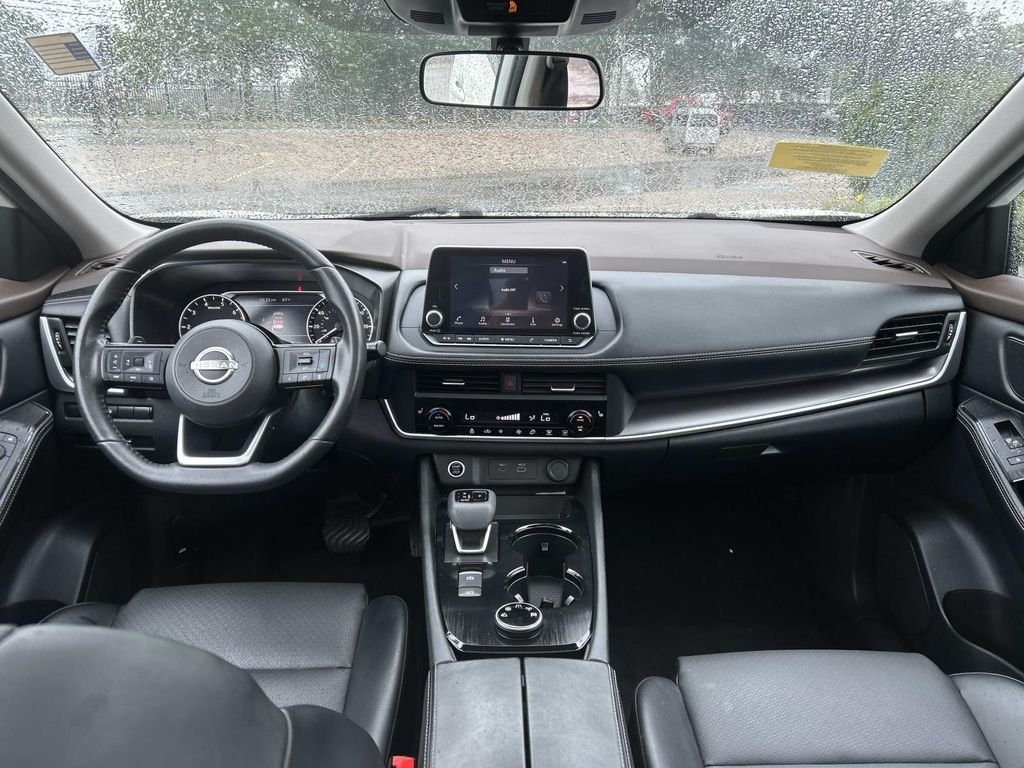Used 2023 White Nissan SV image 19