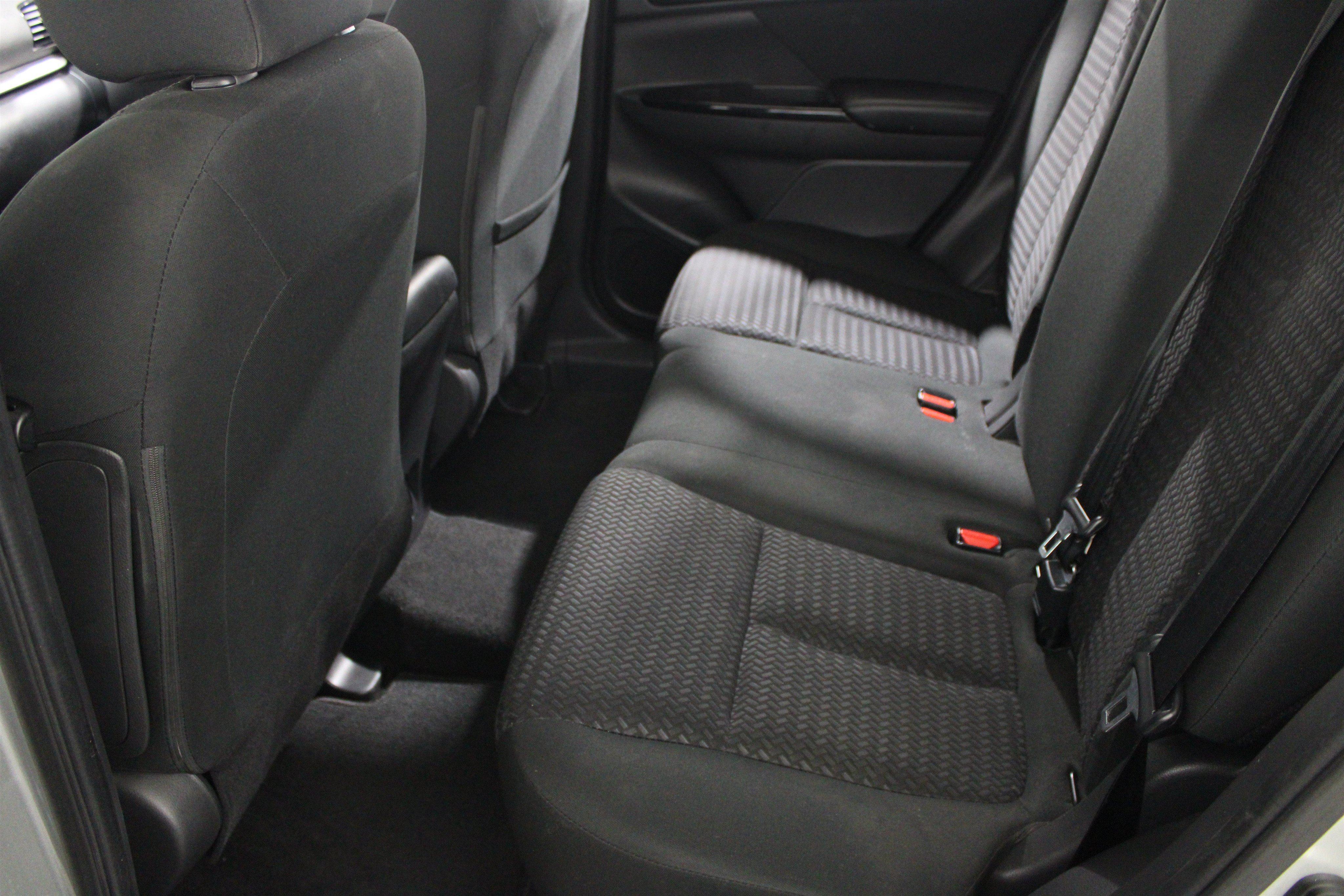 Used 2024 Alloy Silver Metallic Mitsubishi LE image 20