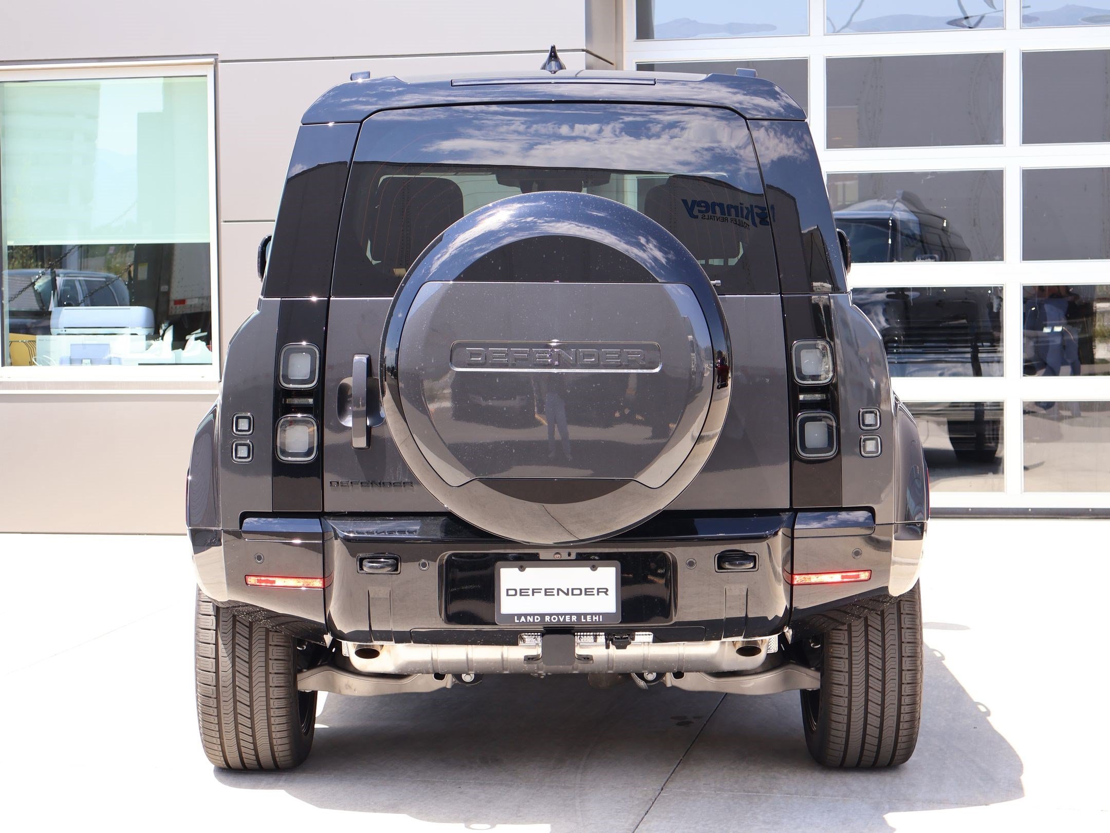 New 2026 Carpathian Grey LAND ROVER P400 X-Dynamic SE image 7