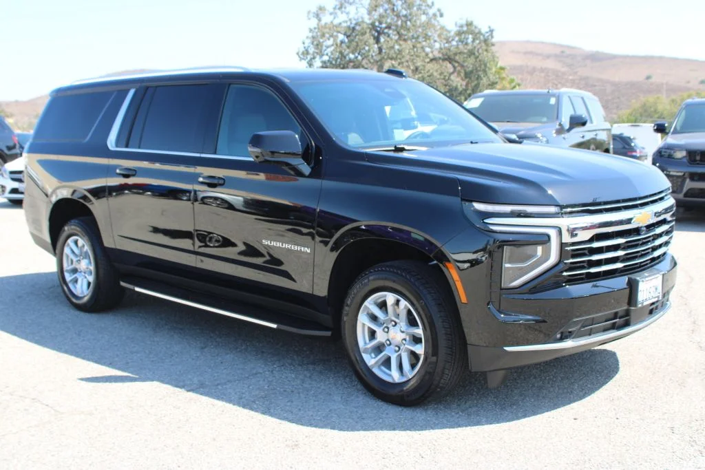 Used 2026 Black Chevrolet LT image 3