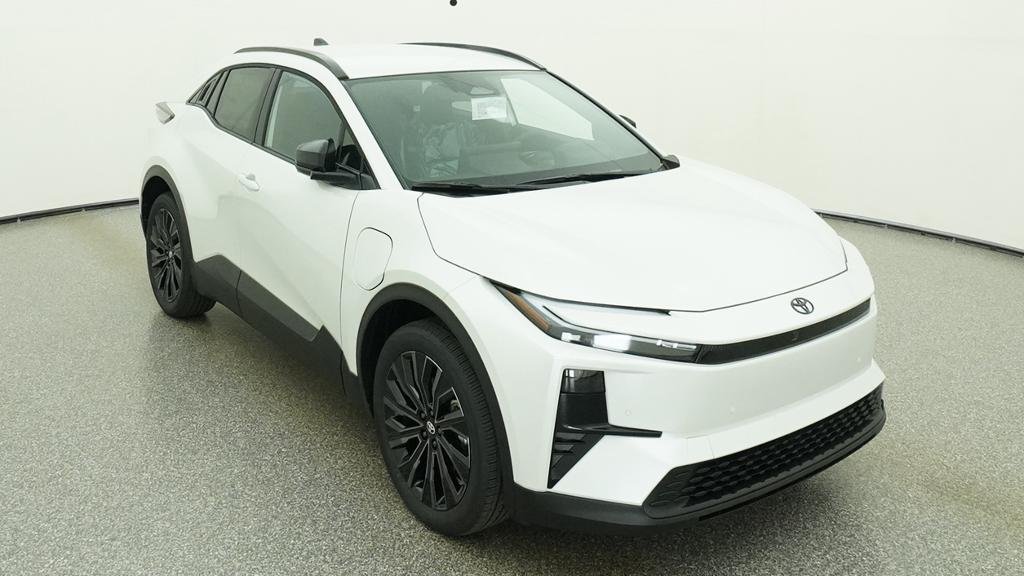 New 2026 Wind Chill Pearl Toyota XSE image 10