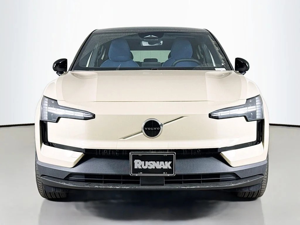 New 2026  Volvo Twin Motor Performance Plus image 2