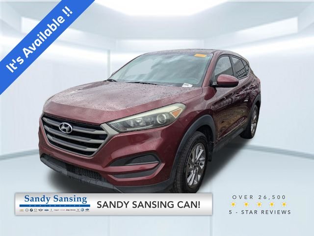 Used 2016 Red Hyundai SE image 1