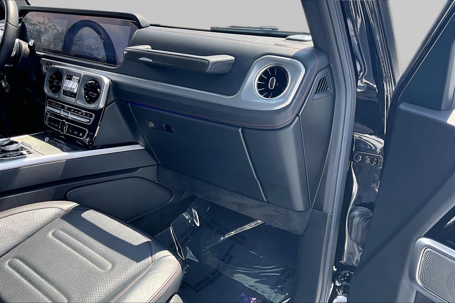 Used 2019 Obsidian Black Metallic Mercedes-Benz G 550 image 18