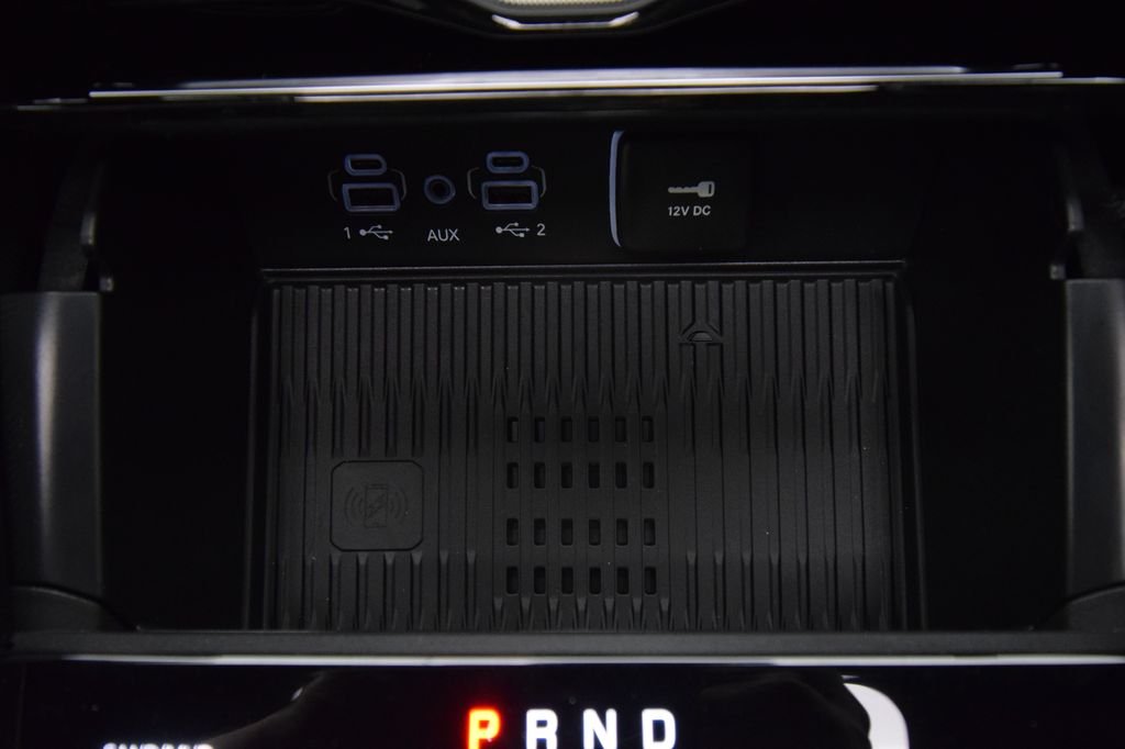 New 2026 Silver Zynith Exterior Paint Jeep Limited Reserve image 26
