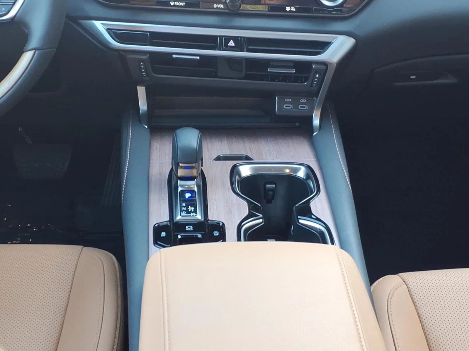 Used 2025 Caviar Lexus Premium image 14