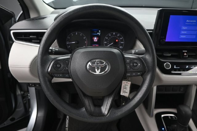 Used 2023 Sonic Silver Toyota L image 7