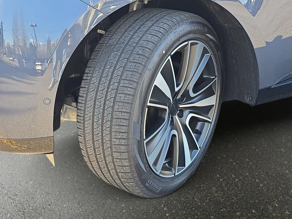 New 2026 Varesine Blue LAND ROVER SE image 34