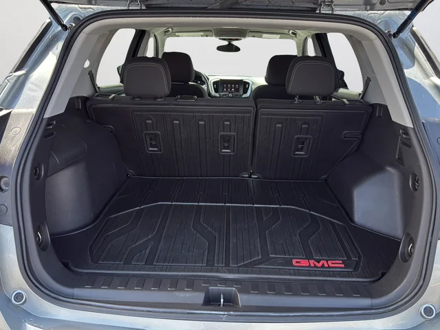 Used 2023 Silver GMC SLE image 12