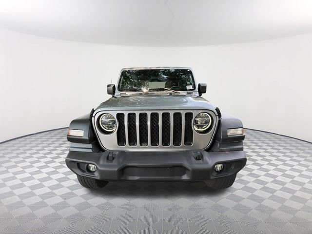 Used 2021 Silver Jeep Unlimited Sport Altitude image 2