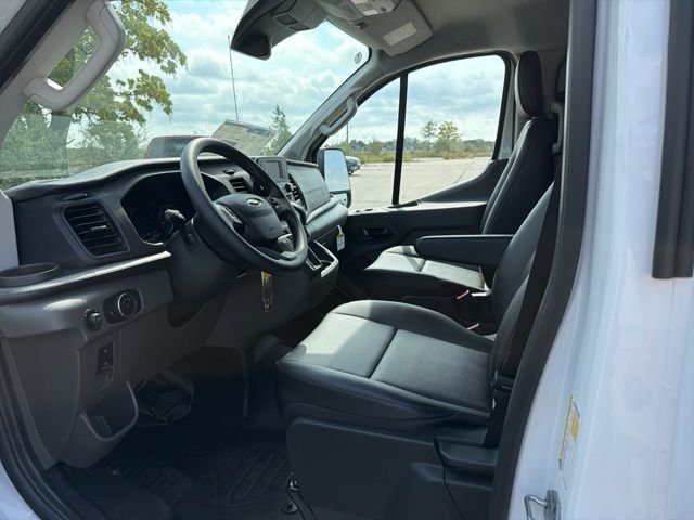 New 2025 White Ford Base image 6