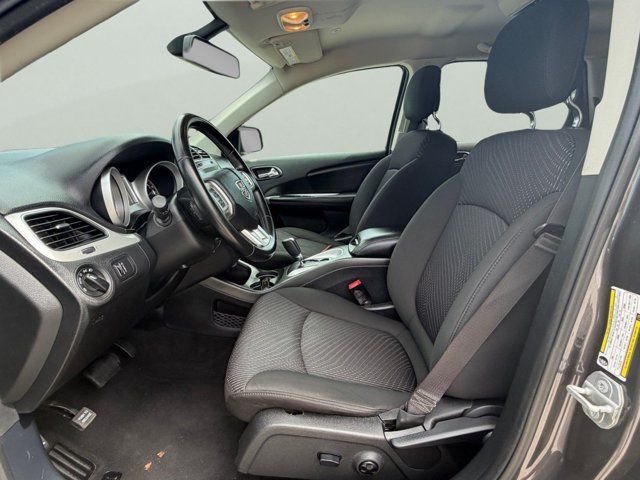 Used 2020 Gray Dodge SE image 9
