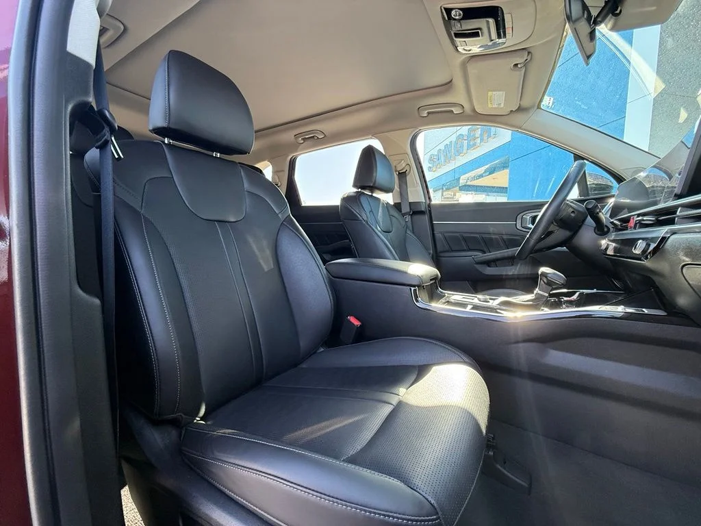 Used 2024 Red Kia X-Line SX image 17