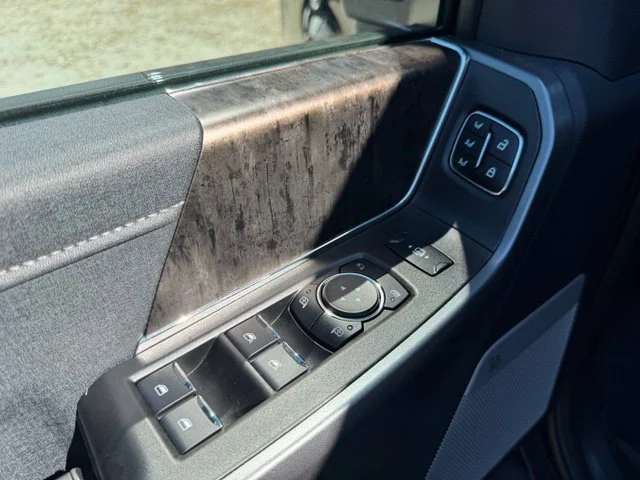 Used 2025 Blue Ford Lariat image 20