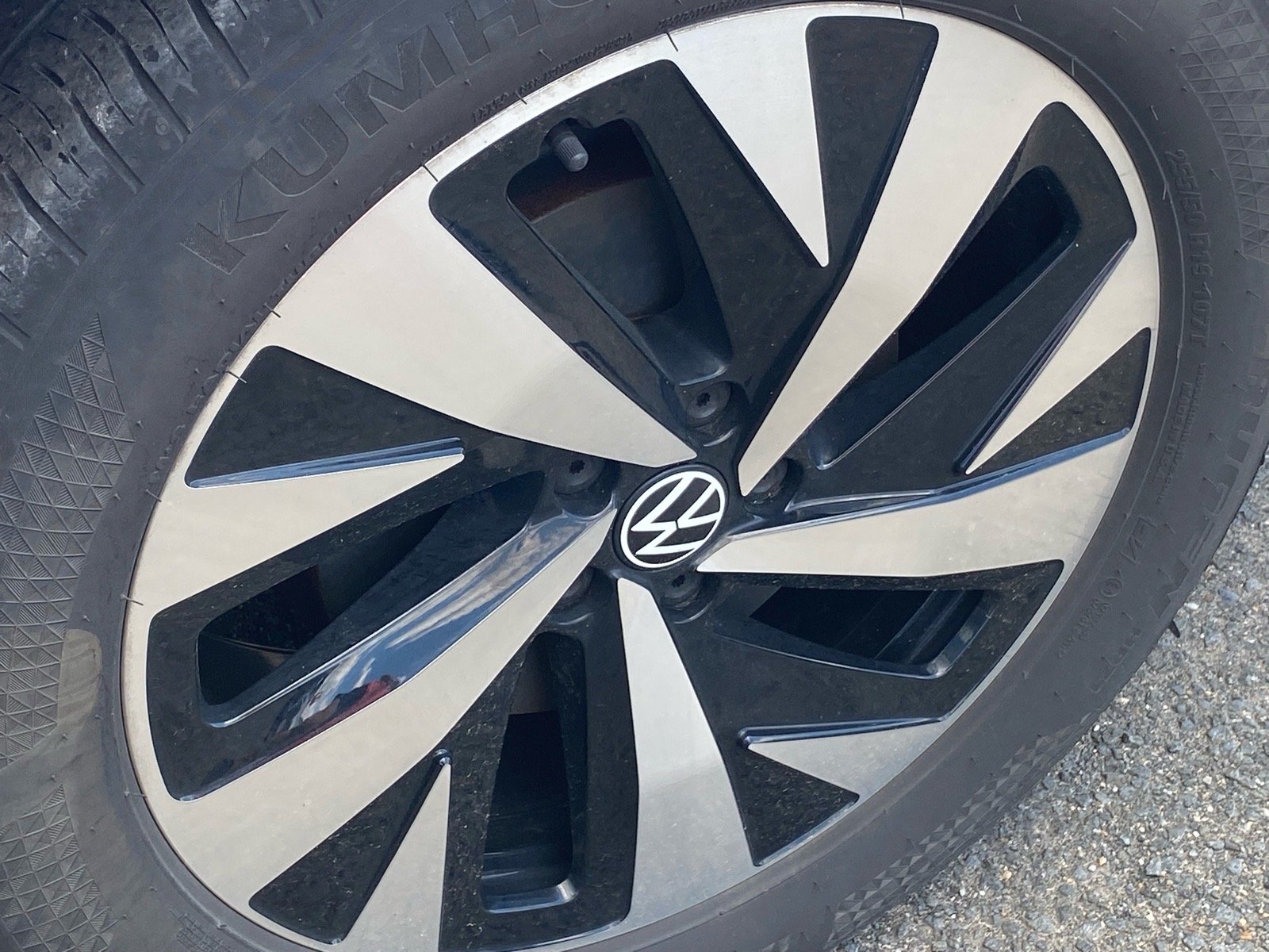 Certified Used 2023 Silver Volkswagen Pro image 17