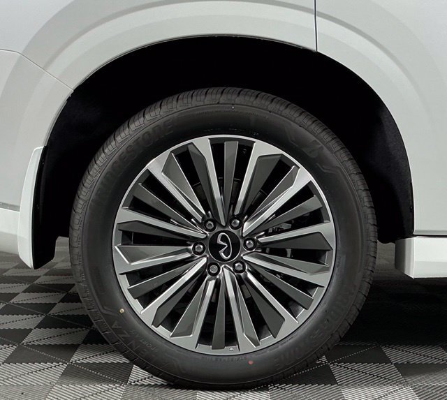 New 2027 White INFINITI LUXE image 8