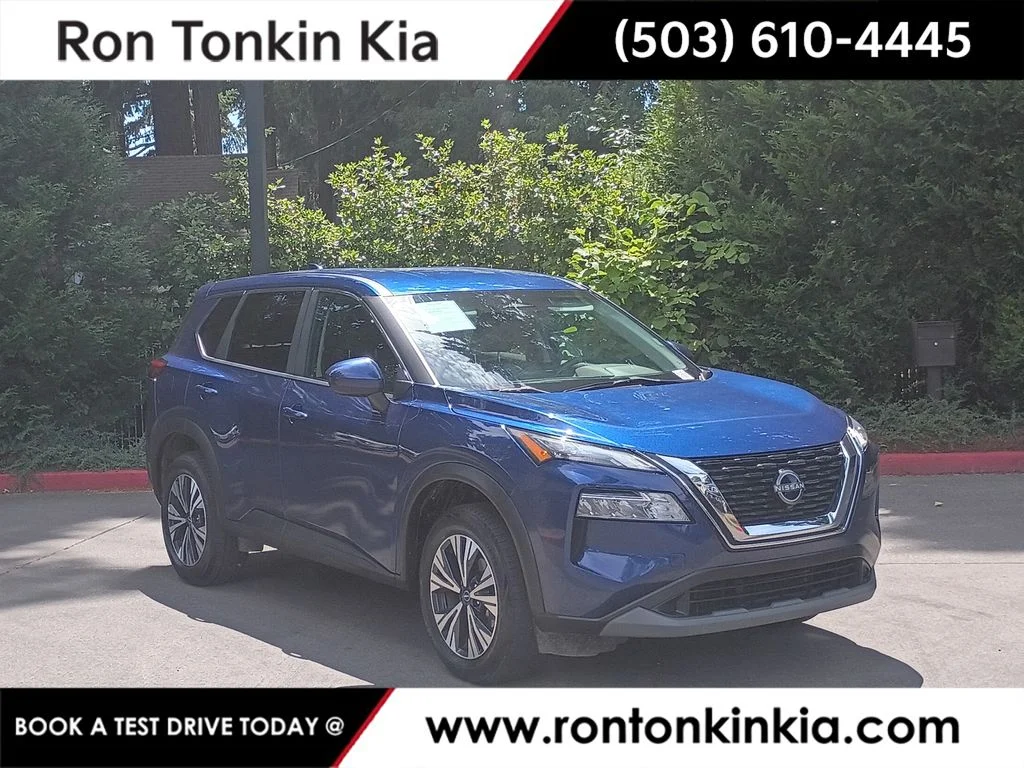 Used 2023 Caspian Blue Metallic Nissan SV image 1