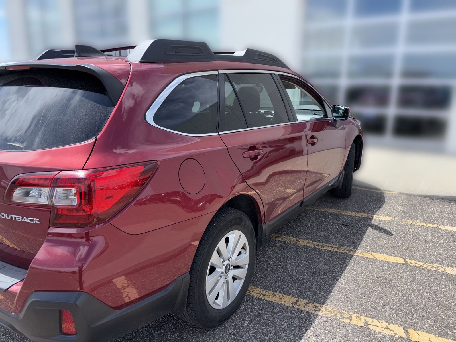 Used 2018 Red Subaru 2.5i Premium image 3