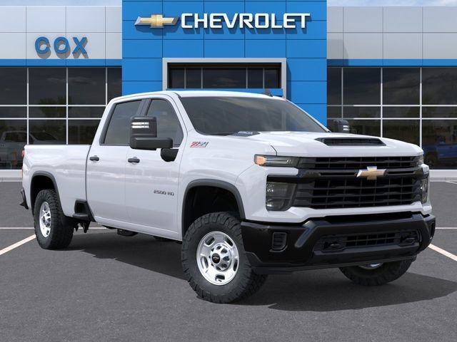 New 2026 Summit White Chevrolet WT image 7