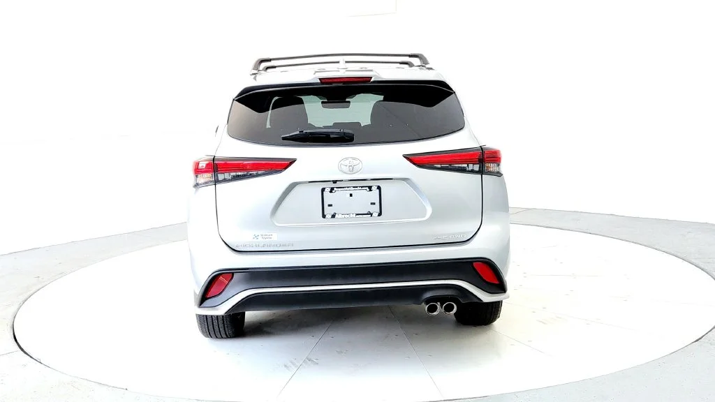Used 2023 Silver Toyota XSE image 5