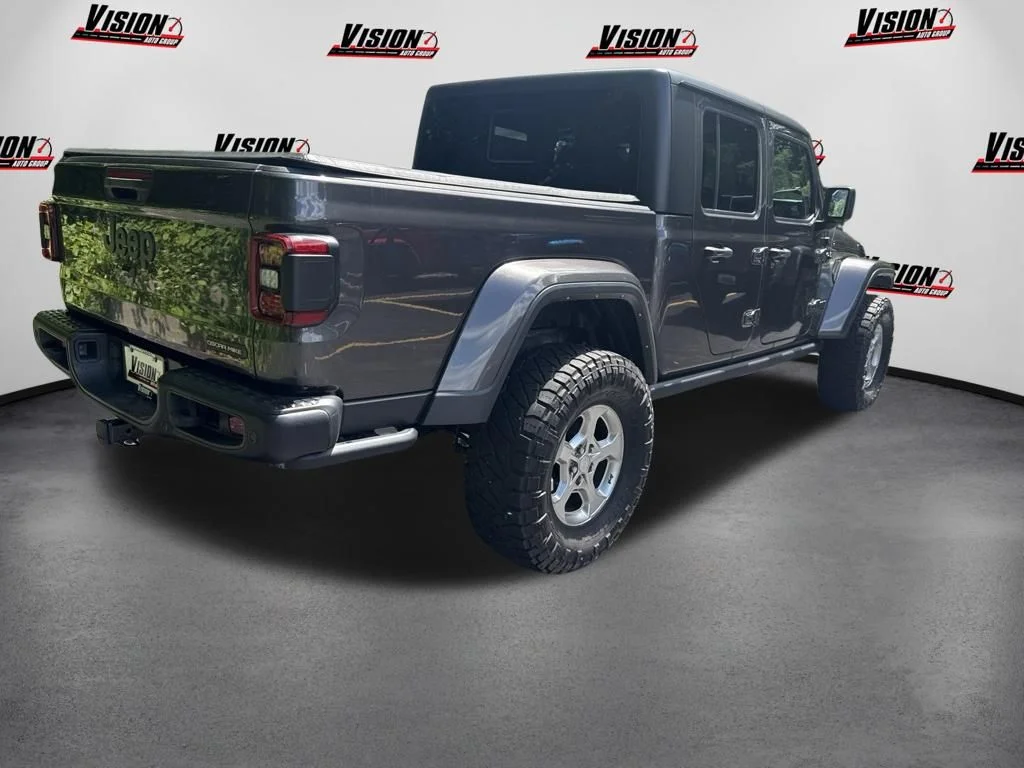 Used 2021 Gray Jeep  image 5