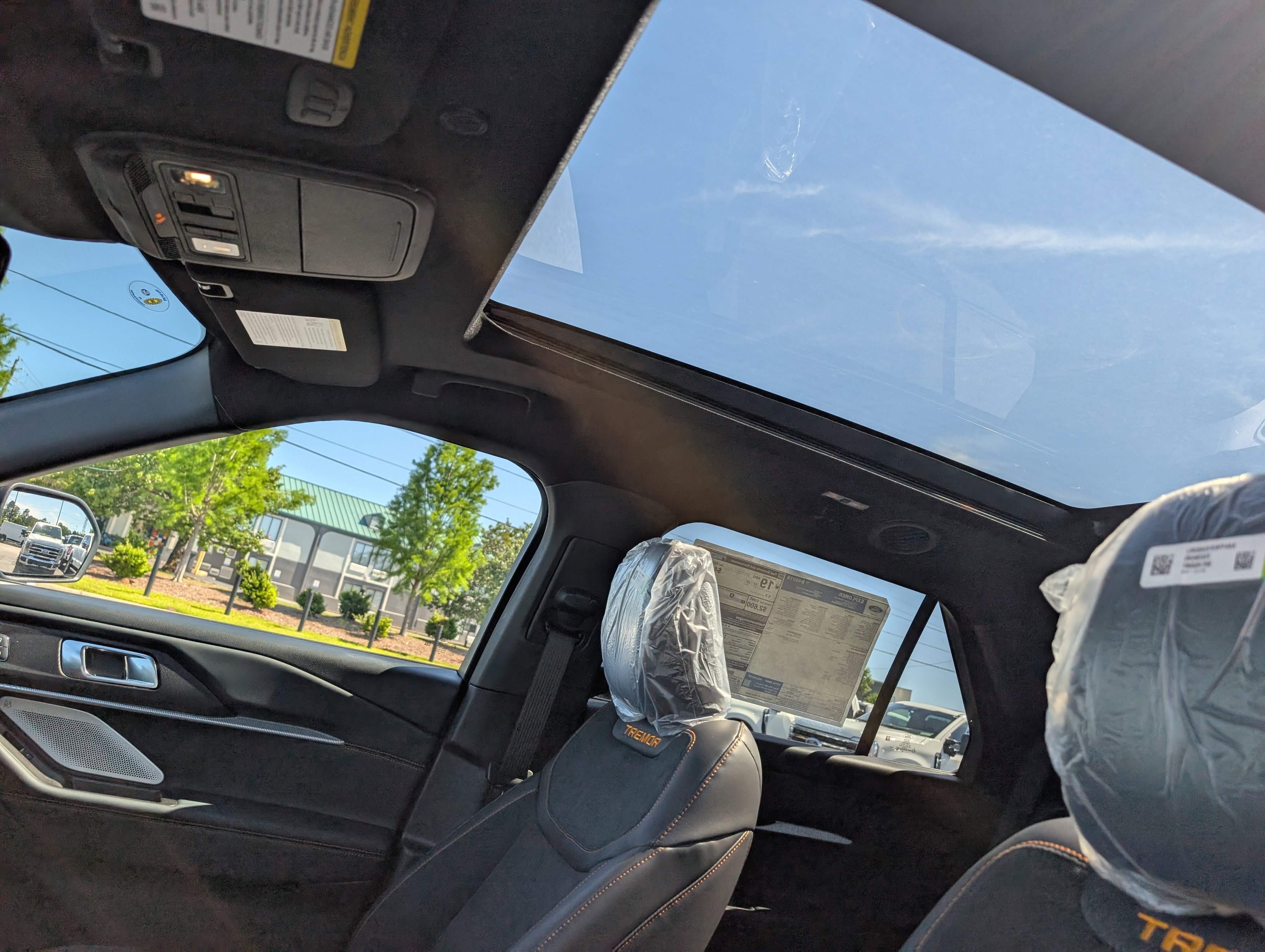 New 2026 Carbonized Gray Metallic FORD Tremor image 20