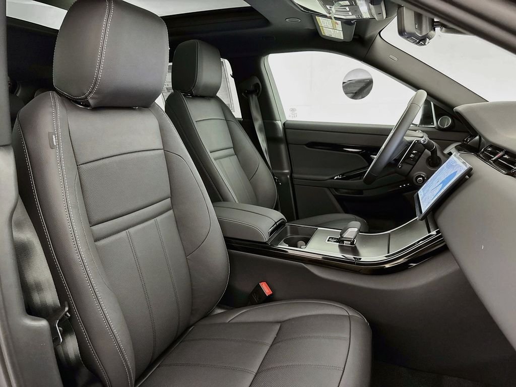 New 2026 Carpathian Grey Land Rover Hoxton Edition image 29