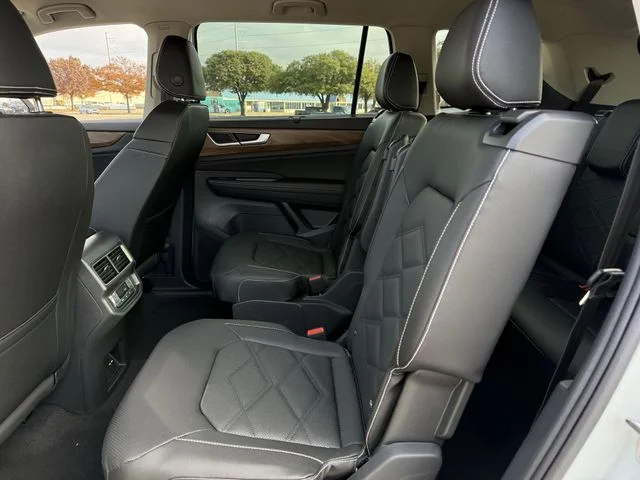 New 2026 White Volkswagen 2.0T SE w/Technology image 18