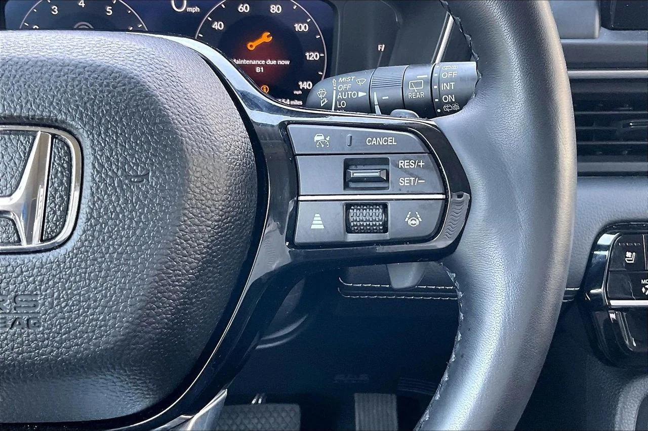 Certified Used 2025  Honda Elite image 33