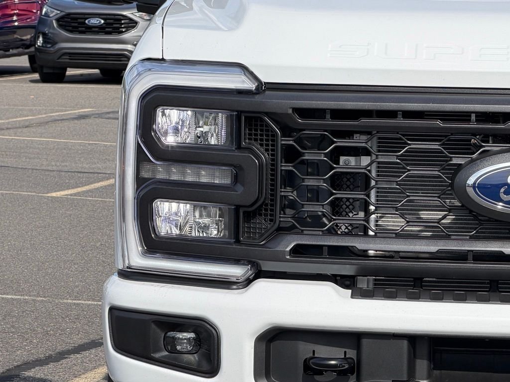 New 2026 Oxford White Ford F-350® XL image 2