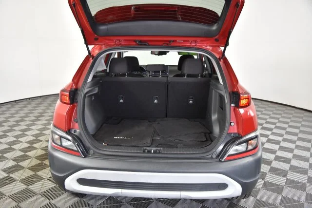 Used 2022 Red Hyundai SEL image 38