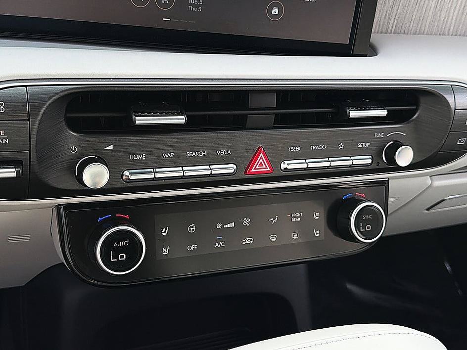 Used 2026 Ecotronic Gray Pearl Hyundai Calligraphy image 15