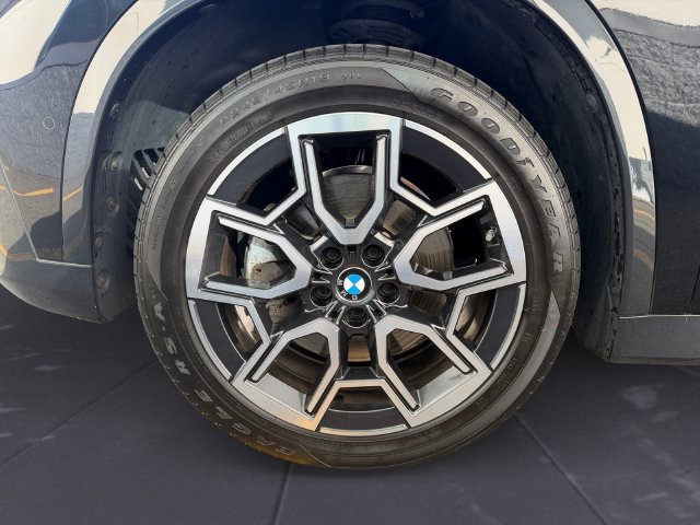 Used 2023 Black BMW xDrive28i image 45