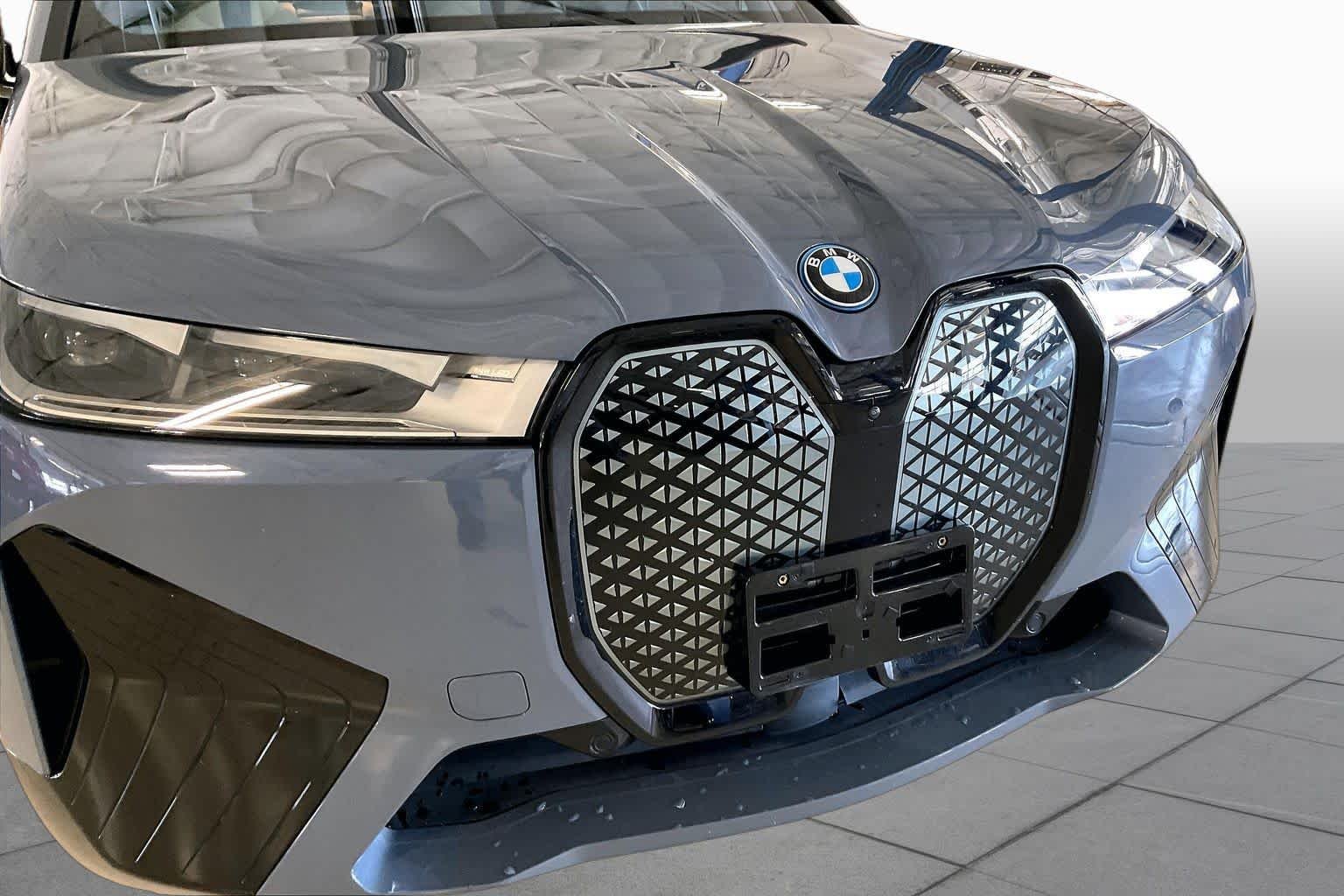 Used 2024 Storm Bay Metallic BMW xDrive50 image 27