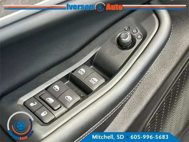 2026 Jeep Grand Cherokee Laredo - Photo 15