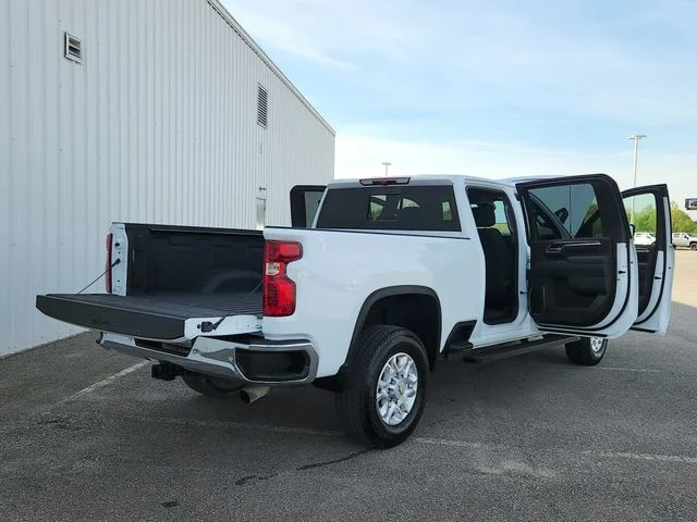 Used 2025 White Chevrolet LT image 15