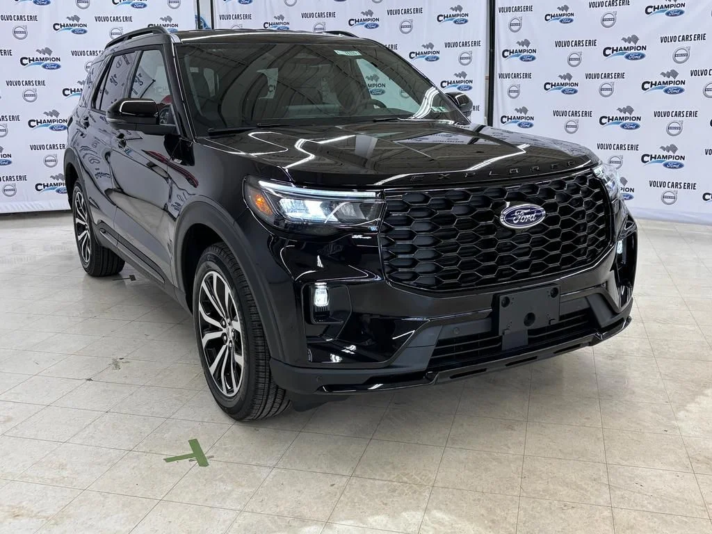 2026 Ford Explorer ST-LINE 4WD's photo
