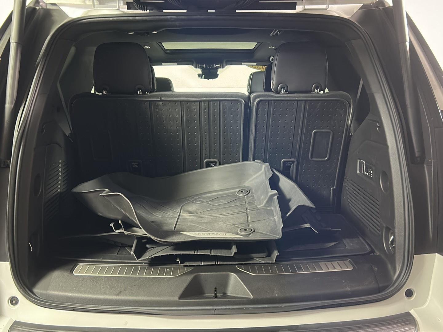 Used 2023 Summit White Chevrolet Premier image 8