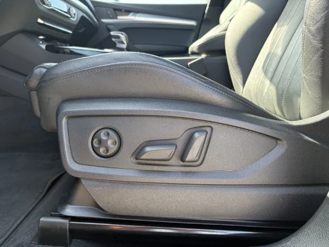 Used 2025 Blue Audi  image 11
