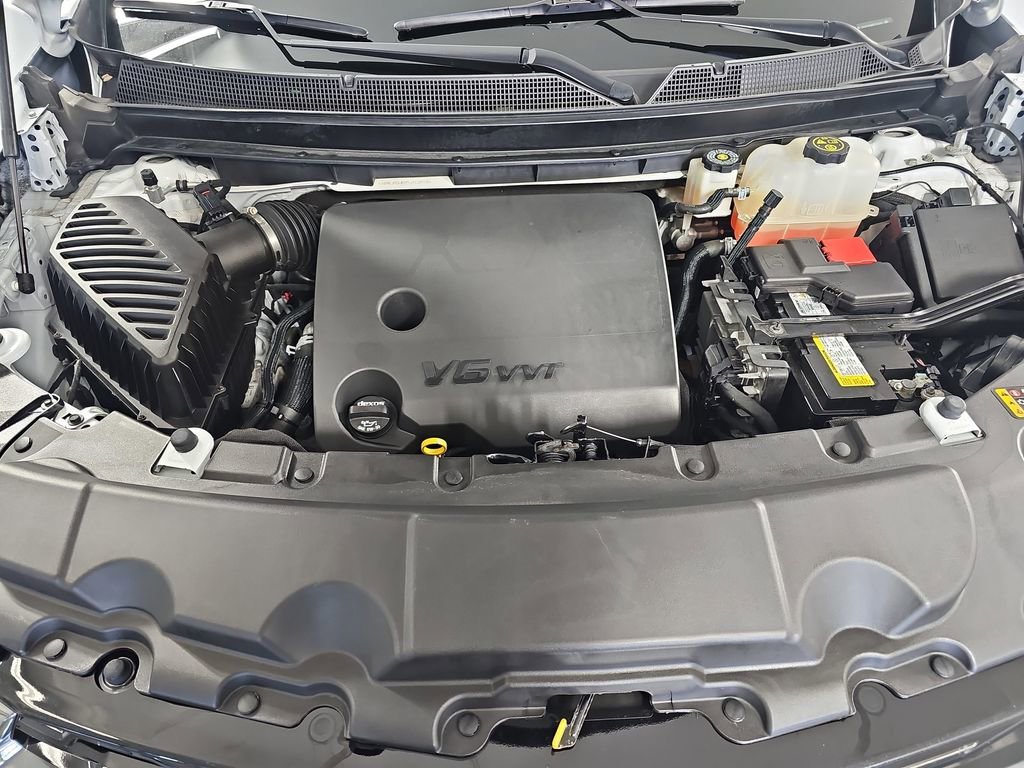 Certified Used 2023 Summit White Chevrolet Premier image 38