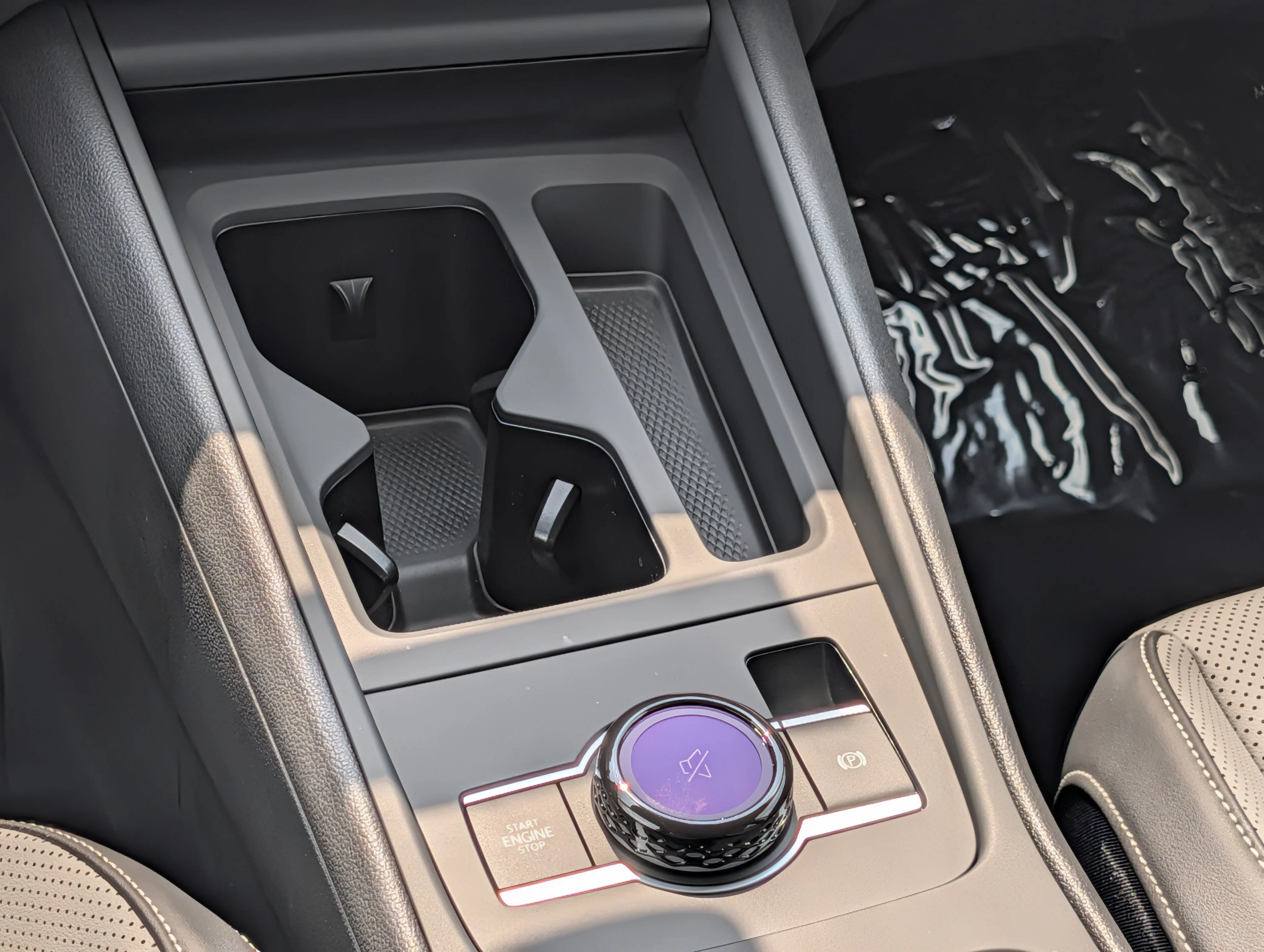 New 2026 Platinum Gray Metallic Volkswagen SE image 11