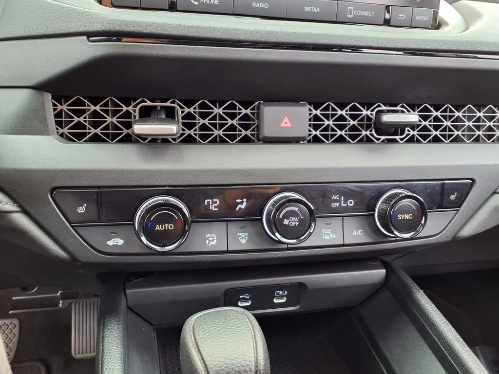 Used 2024 Gray Honda EX image 10