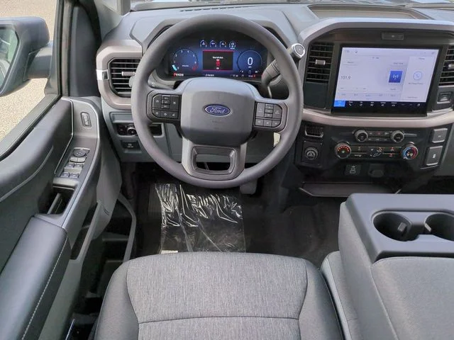 New 2026 Agate Black Metallic Ford XLT image 16