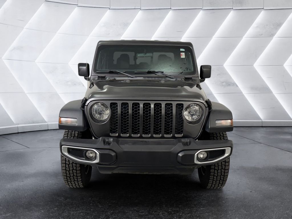 Used 2023 Gray Jeep Sport image 2